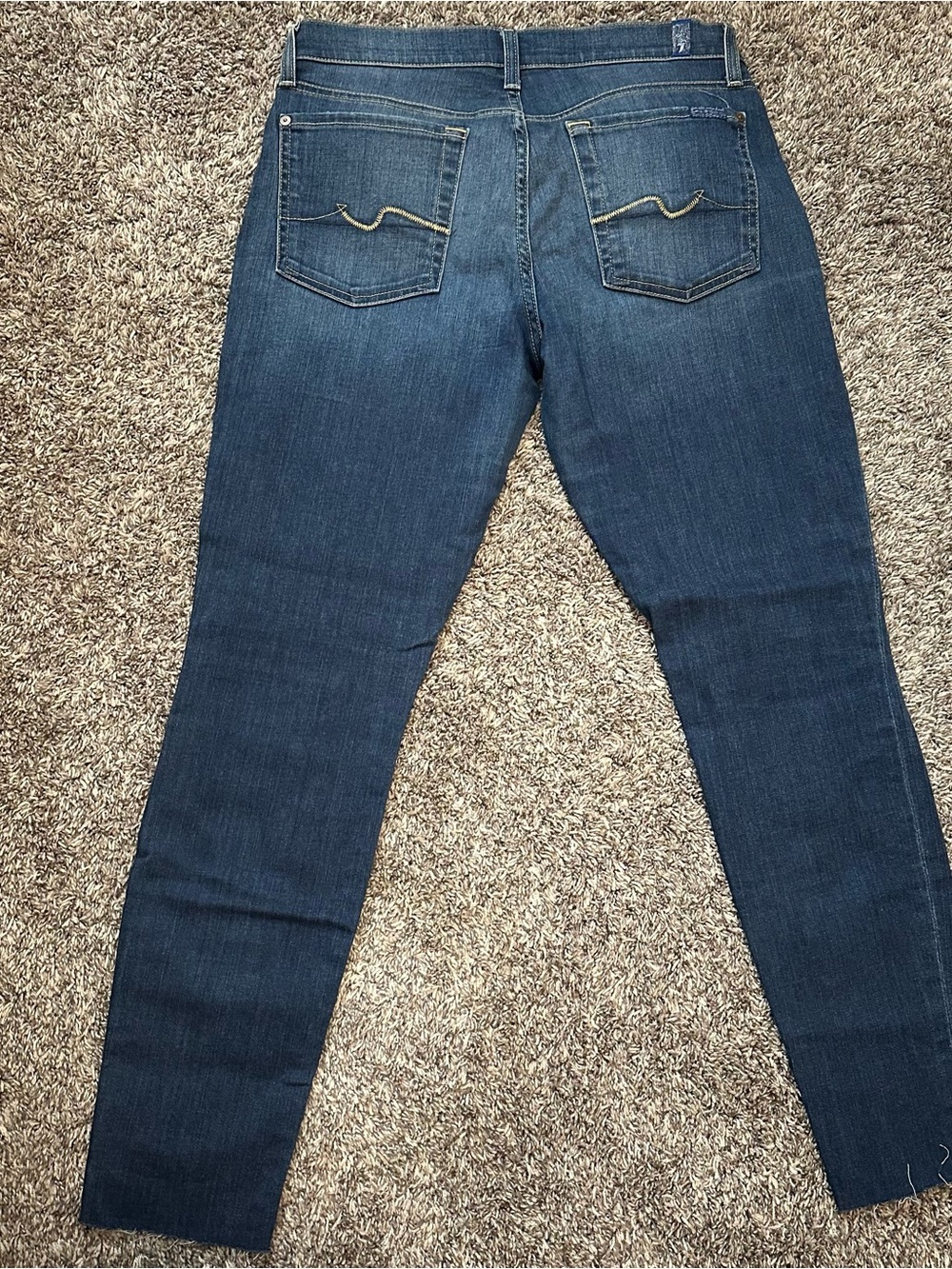 7 For All Mankind Women’s Dark Blue Skinny Jeans with Knee Distress - Picture 3 of 10